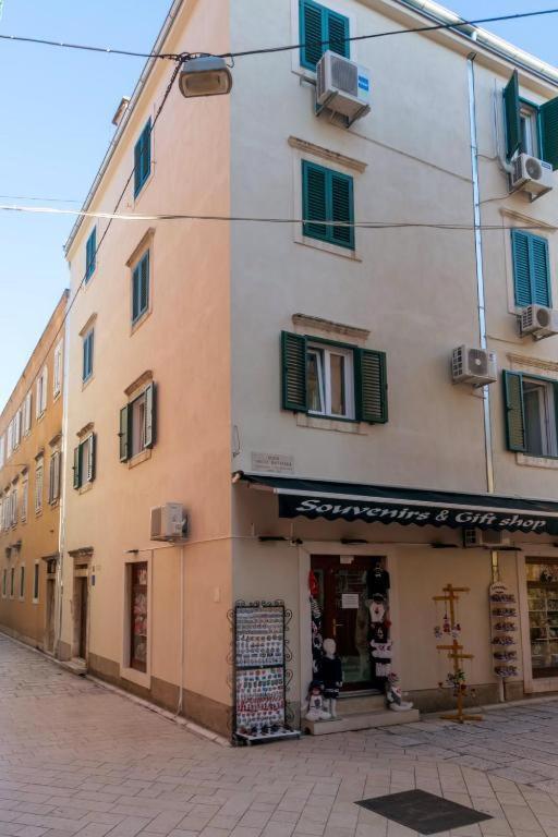 Centroom Apartman